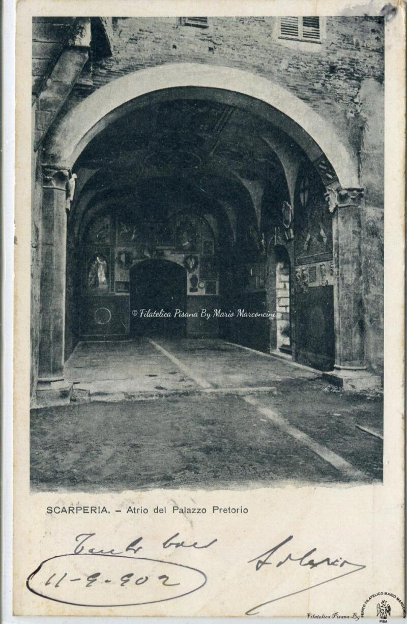 Cartolina illustrata Scarperia. Atrio del Palazzo Pretorio