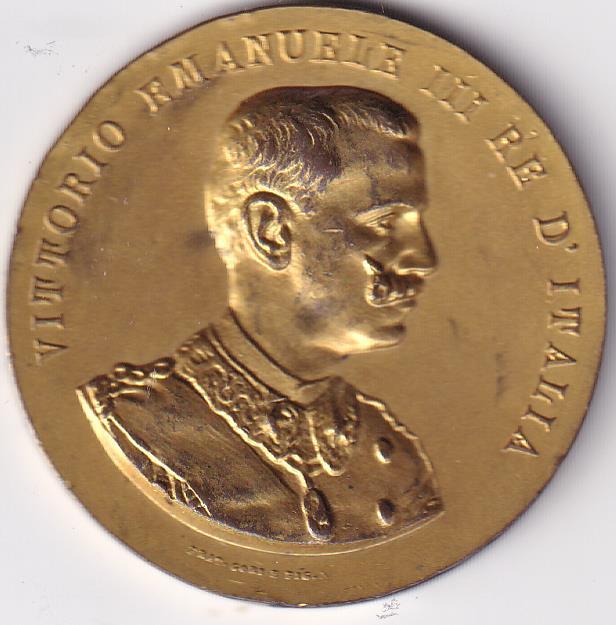 Medaglia Vittorio Emanuele III Re d'Italia Controllo nazionale d’igiene - Diam. 51 bronzo dorato Opus Fratelli Gori e figli