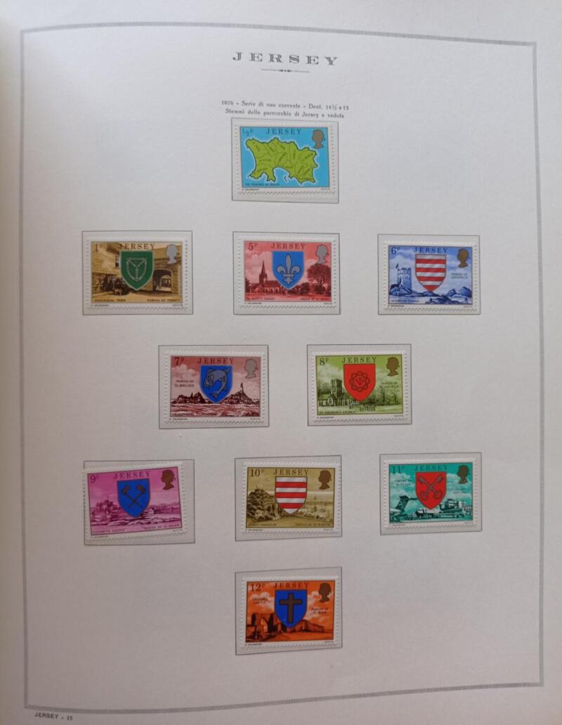 Francobolli Jersey Anno 1976 Annata completa montata su Fogli Marini King usati (i fogli sono in omaggio)