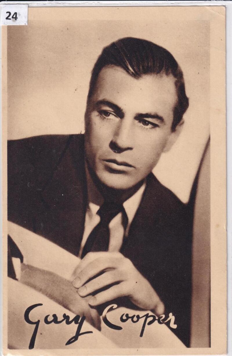 Cartolina d'epoca Ritratto dell'attore Gary Cooper