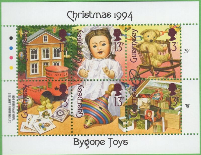 Coppia di foglietti Guernsey Anno 1994 Natale