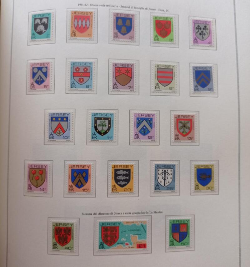 Francobolli Jersey Anni 1981-1982 Stemmi